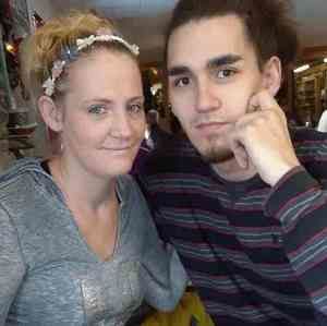 Meet your Posher, Tyler n andrea